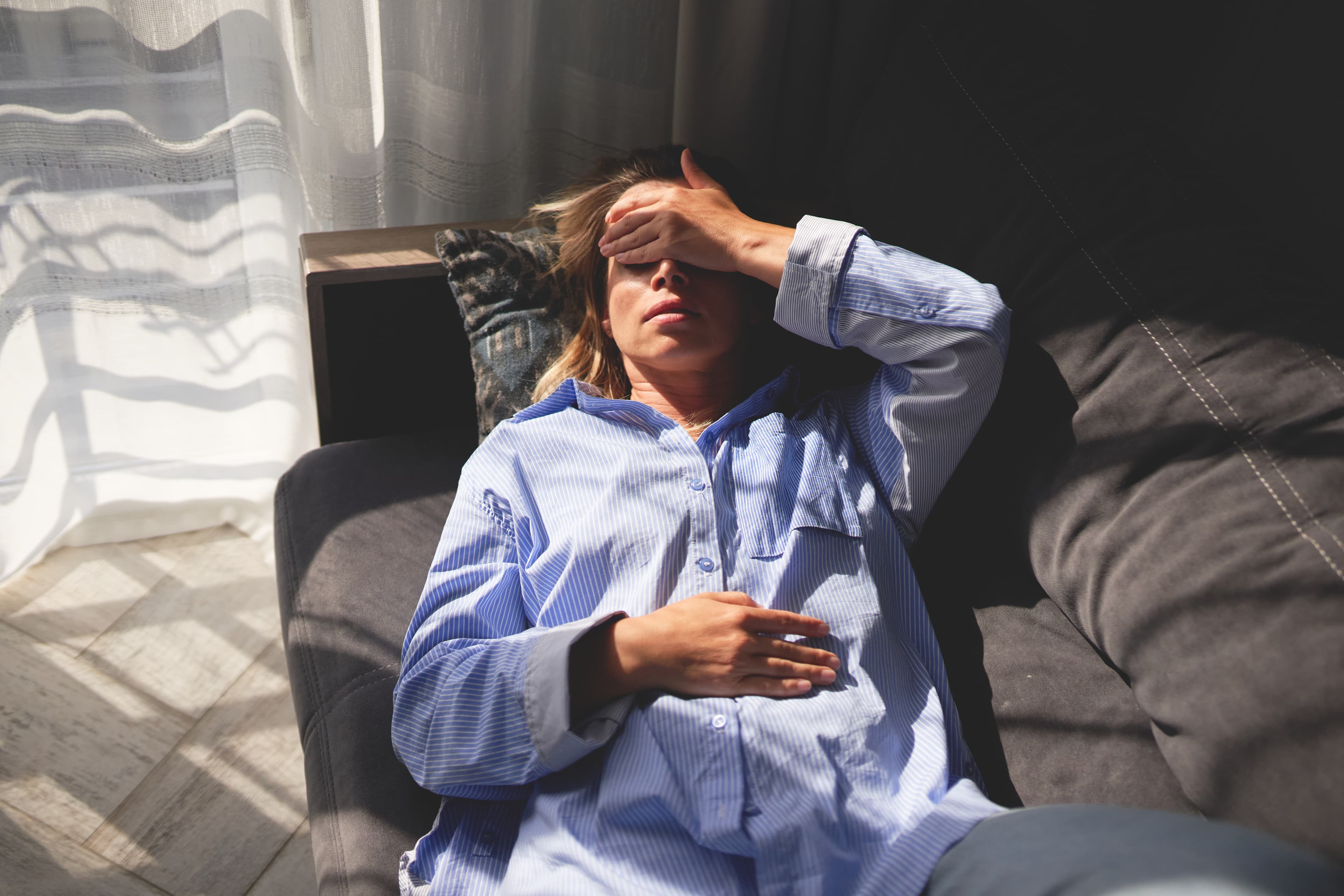 Trecerea la ora de vară creşte riscul de AVC şi infarct. Care sunt recomandările medicilor