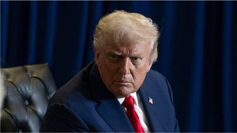 Trump acuză Iranul că a atacat nave în Strâmtoarea Ormuz cu drone kamikaze: „Este o încălcare prostească a armistițiului”