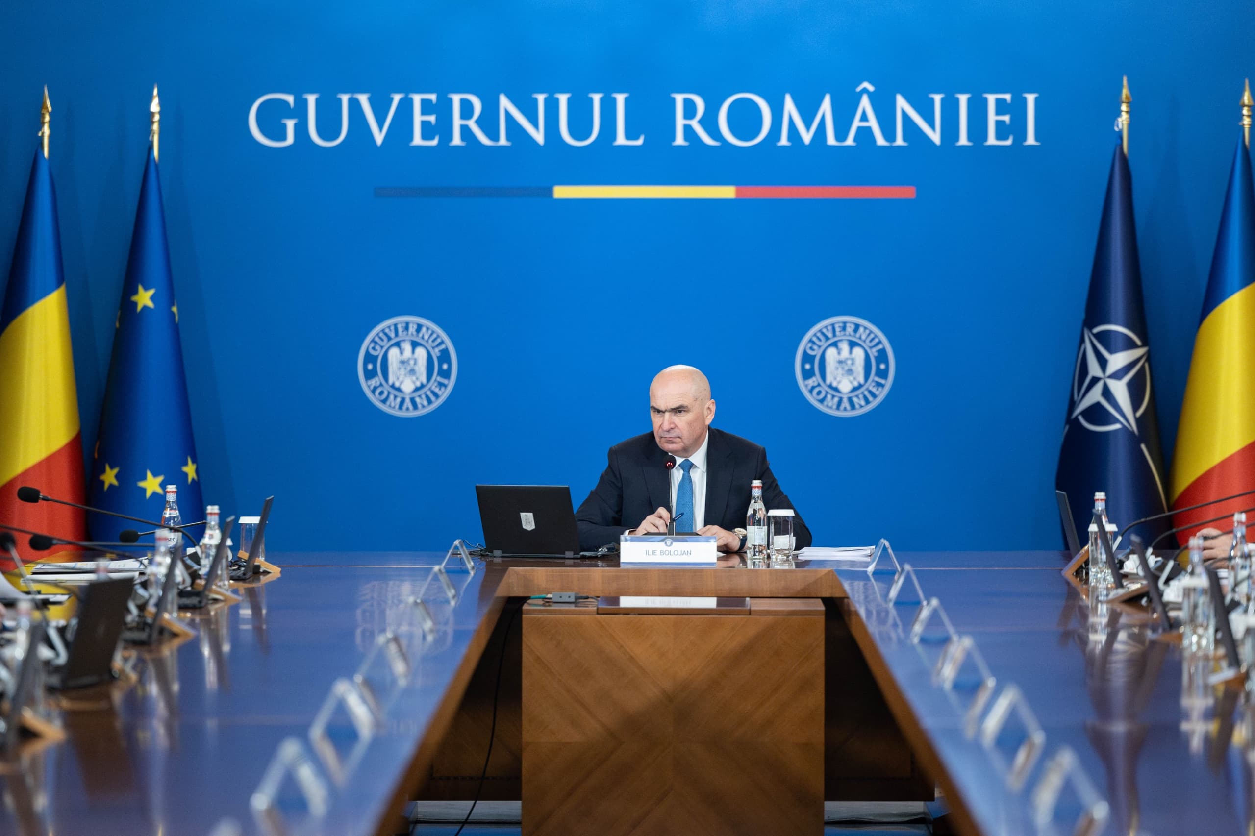 Ședință extraordinară la Guvern. Ce ar putea discuta miniștrii înainte de votul privind Cabinetul Veștea