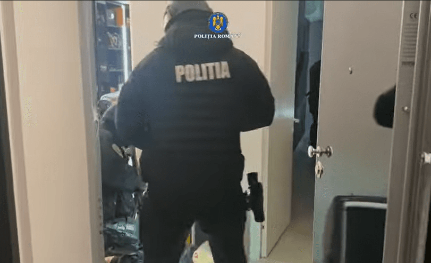 Percheziții într-un dosar de proxenetism: sunt vizate adrese din București și Ploiești