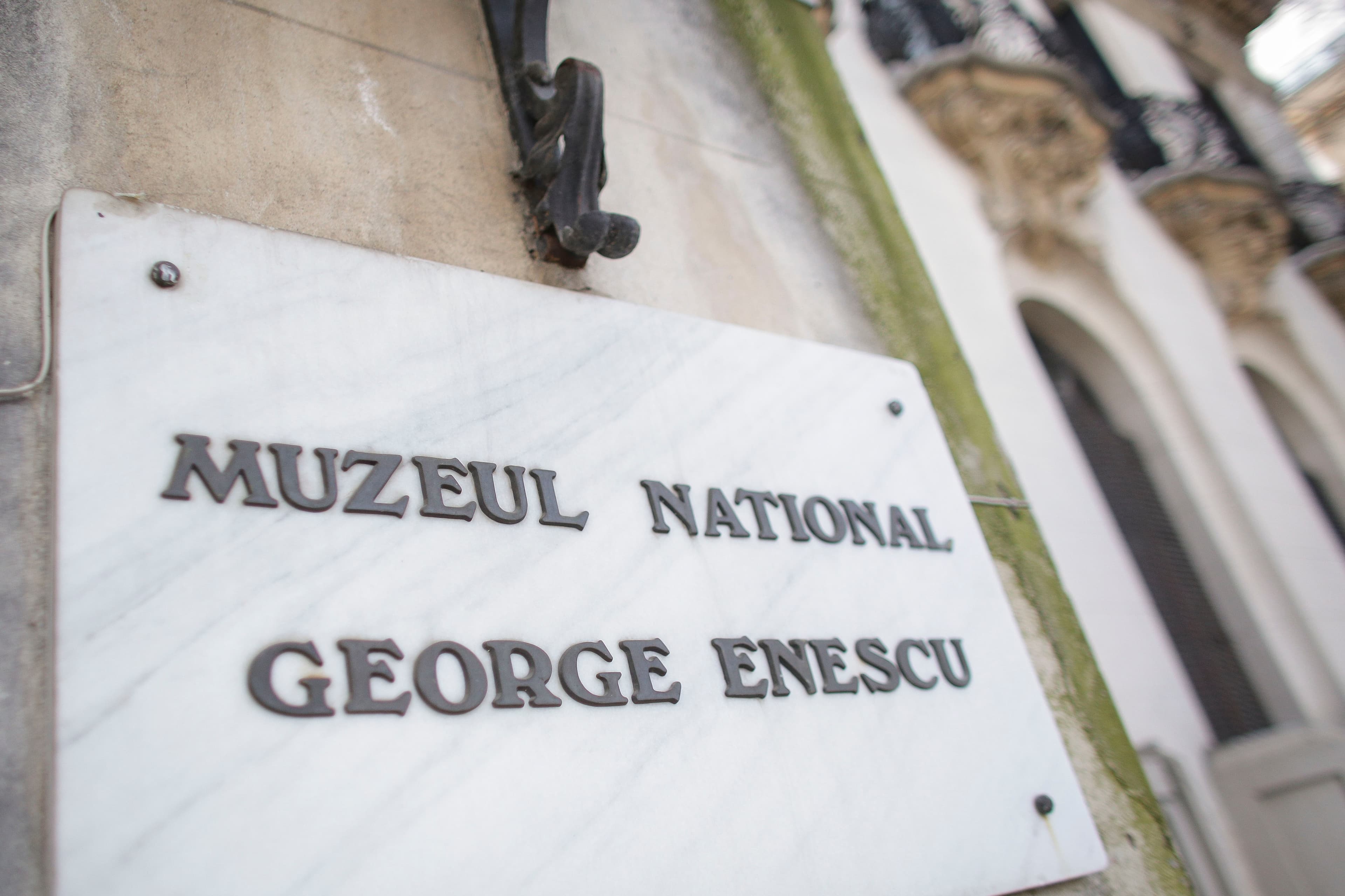 Ce a descoperit Comisia de experţi trimisă de Ministerul Culturii pentru a verifica starea patrimoniului de la Muzeul „George Enescu”