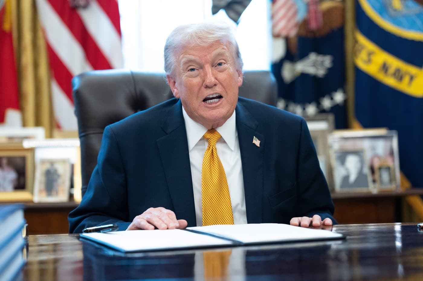 Trump: „Strâmtoarea Ormuz va fi deschisă destul de curând”. Marea Britanie găzduiește o nouă reuniune privind deblocarea traficului