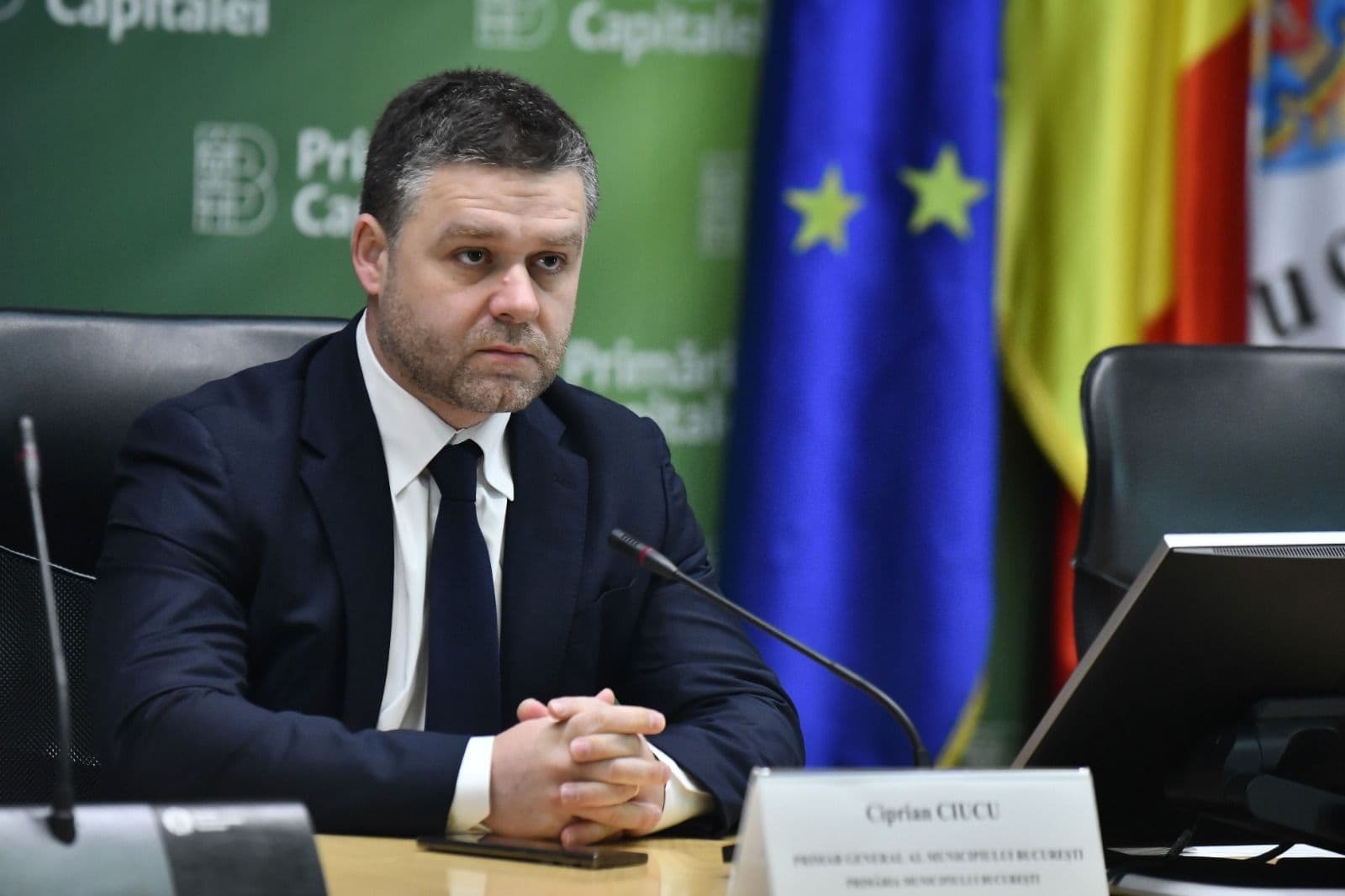 ESENȚIAL | Prima imagine, primele declarații ale lui Ciprian Ciucu la DNA. Primarul general, chemat la audieri ca suspect pentru luare de mită