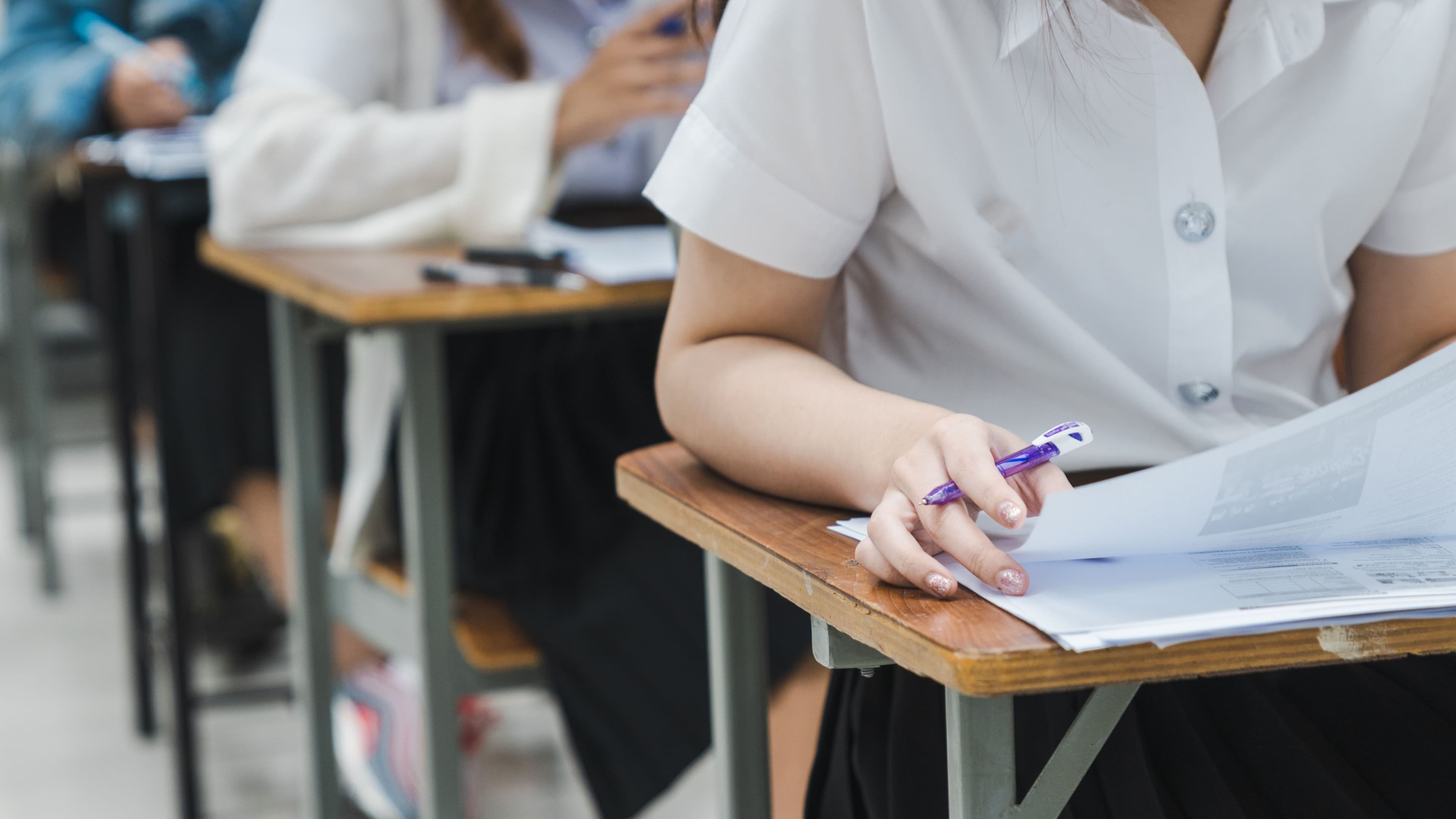 Simulare Bacalaureat 2026: Numărul elevilor înscriși și totalul unităților de învățământ în care se desfășoară probele