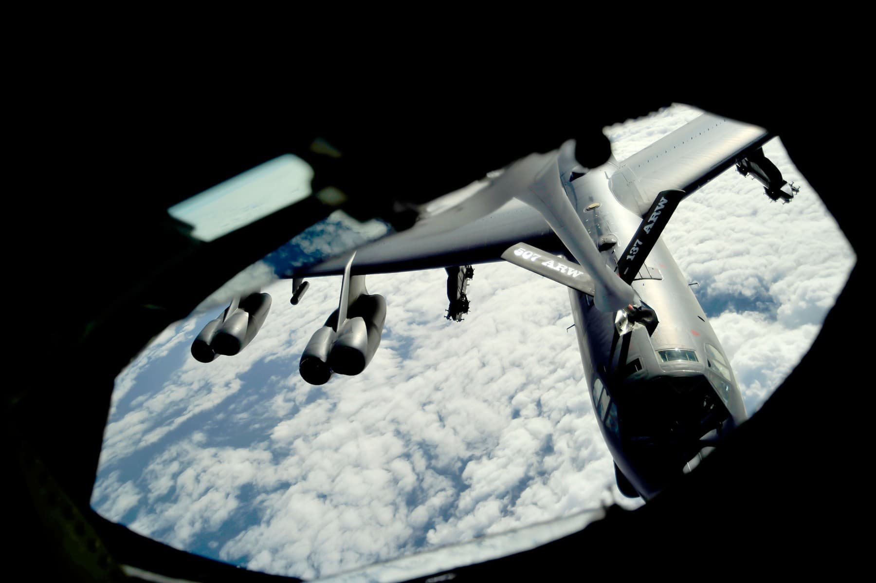 Noul premier al Bulgariei este de acord cu prelungirea desfăşurării avioanelor militare americane pe aeroportul din Sofia