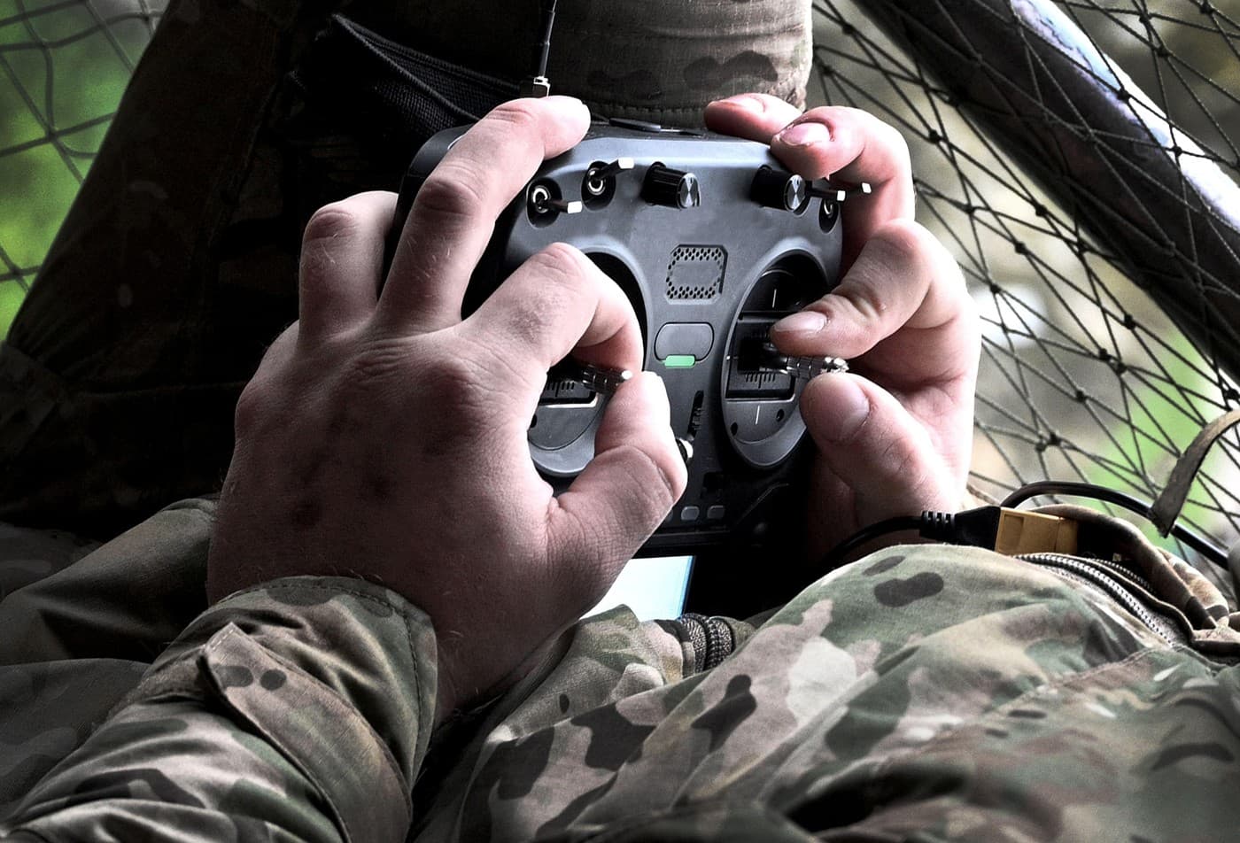 Dronele Gărzii Naționale „Azov” au preluat controlul spațiului aerian deasupra orașului Mariupol. „Profunzimea atacurilor va crește”
