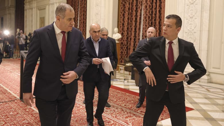 Presa internaţională relatează despre criza politică din România: PSD se aliază cu extrema dreaptă punând în pericol finanţarea ţării