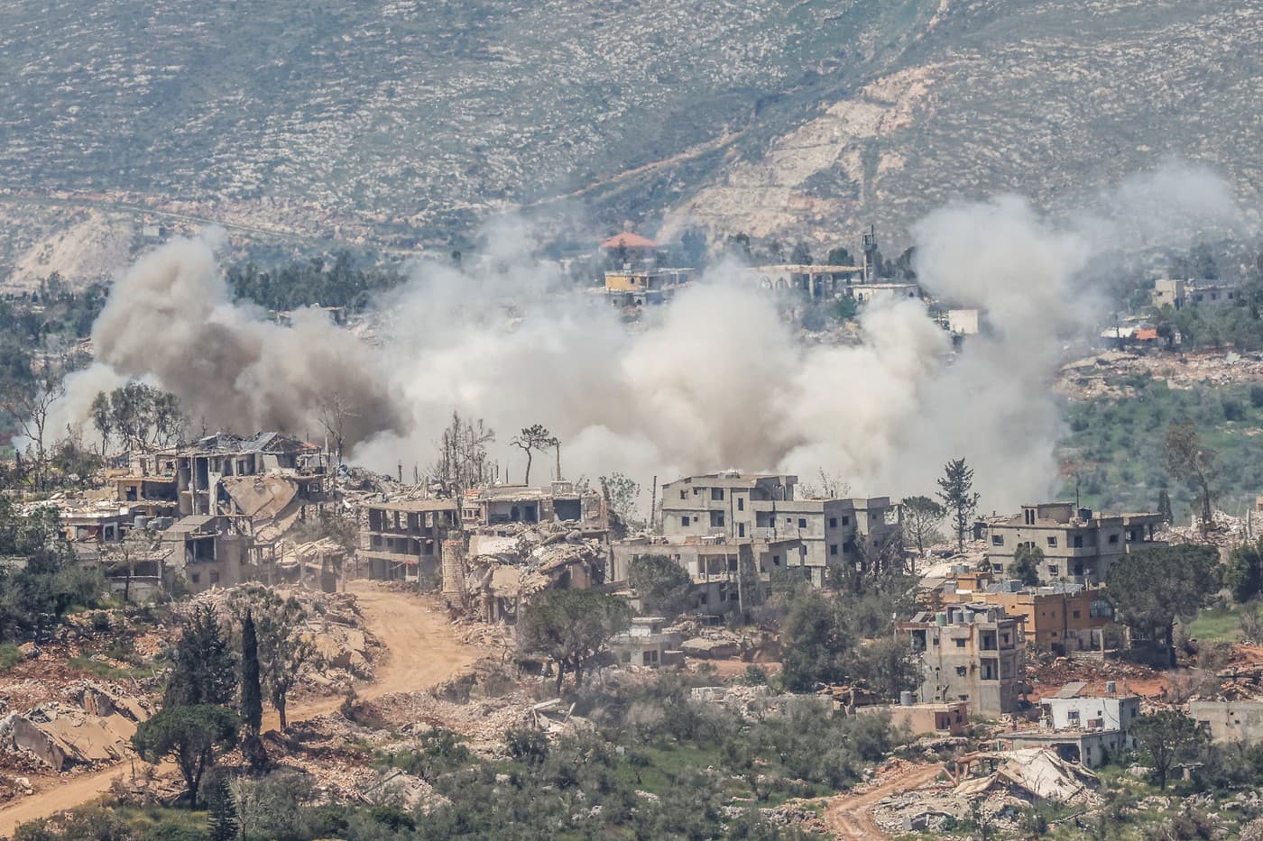 Sudul Libanului, transformat într-o „zonă moartă”: cum a fost șters de pe hartă un bastion Hezbollah. Jumătate dintre orașe, devastate