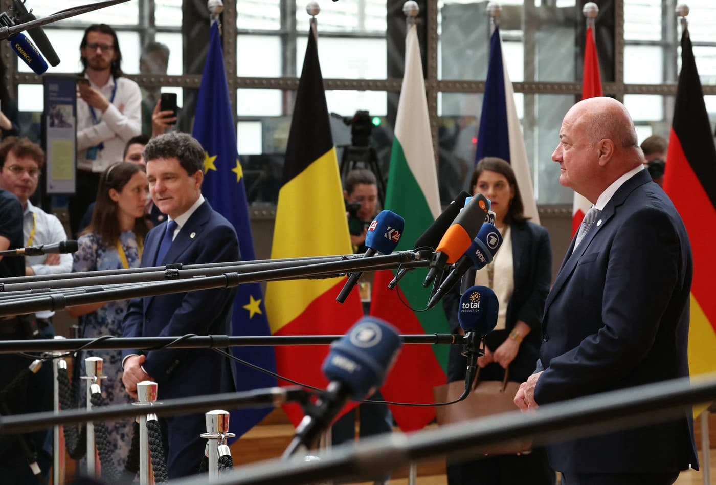 Nicuşor Dan întâlnire cu cancelarul Austriei: Am abordat teme cheie pentru a consolida legăturile dintre ţările noastre, precum şi provocările energetice, deoarece este important să găsim soluţii comune pentru crizele globale