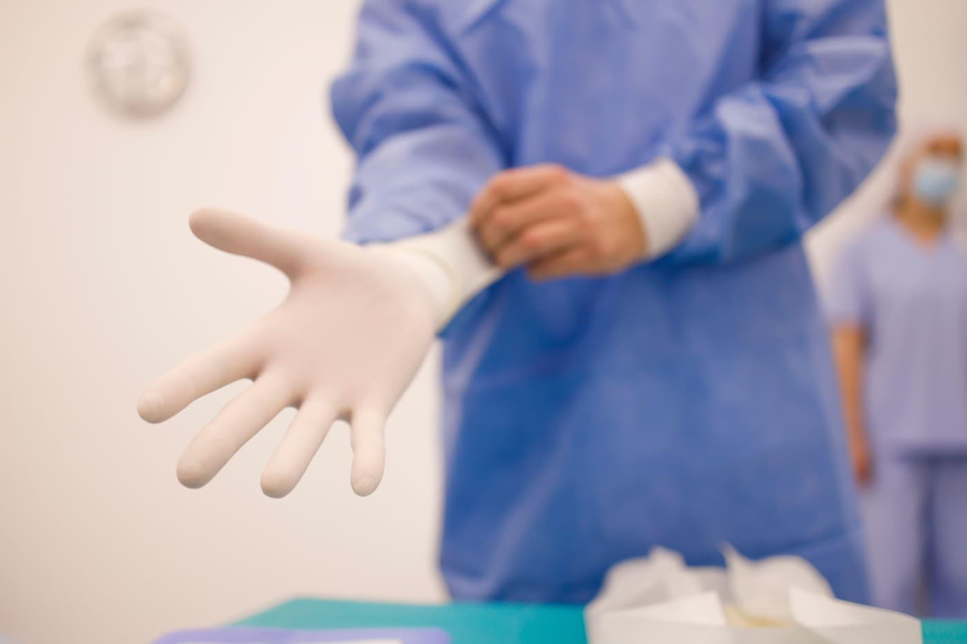 Colegiul Medicilor s-a autosesizat după moartea unei femei în urma unui lifting facial la București