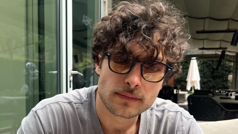 Fiul lui Ilie Dumitrescu, condamnat cu suspendare pentru fugă de la locul unui accident auto. Interdicția impusă de instanță