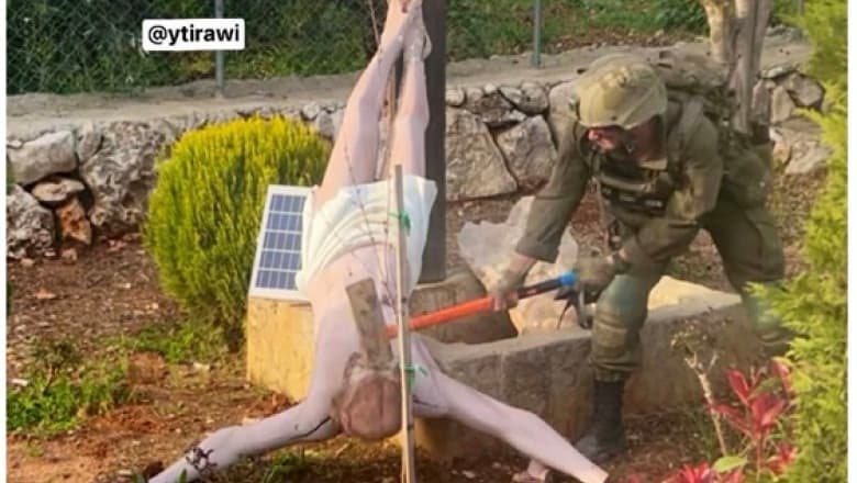 Soldatul israelian care a deteriorat o statuie a lui Iisus în Liban va fi reţinut 30 de zile