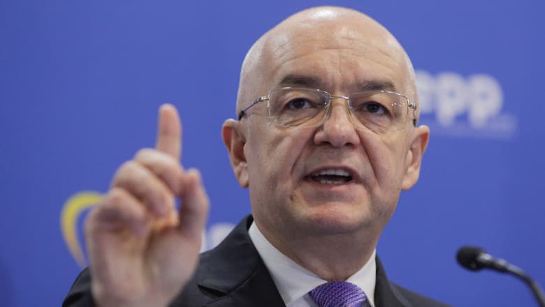 Emil Boc cere un „time-out” cu PSD pentru negociere: „Ar mai fi necesară o ședință a coaliției care să oprească această moțiune”