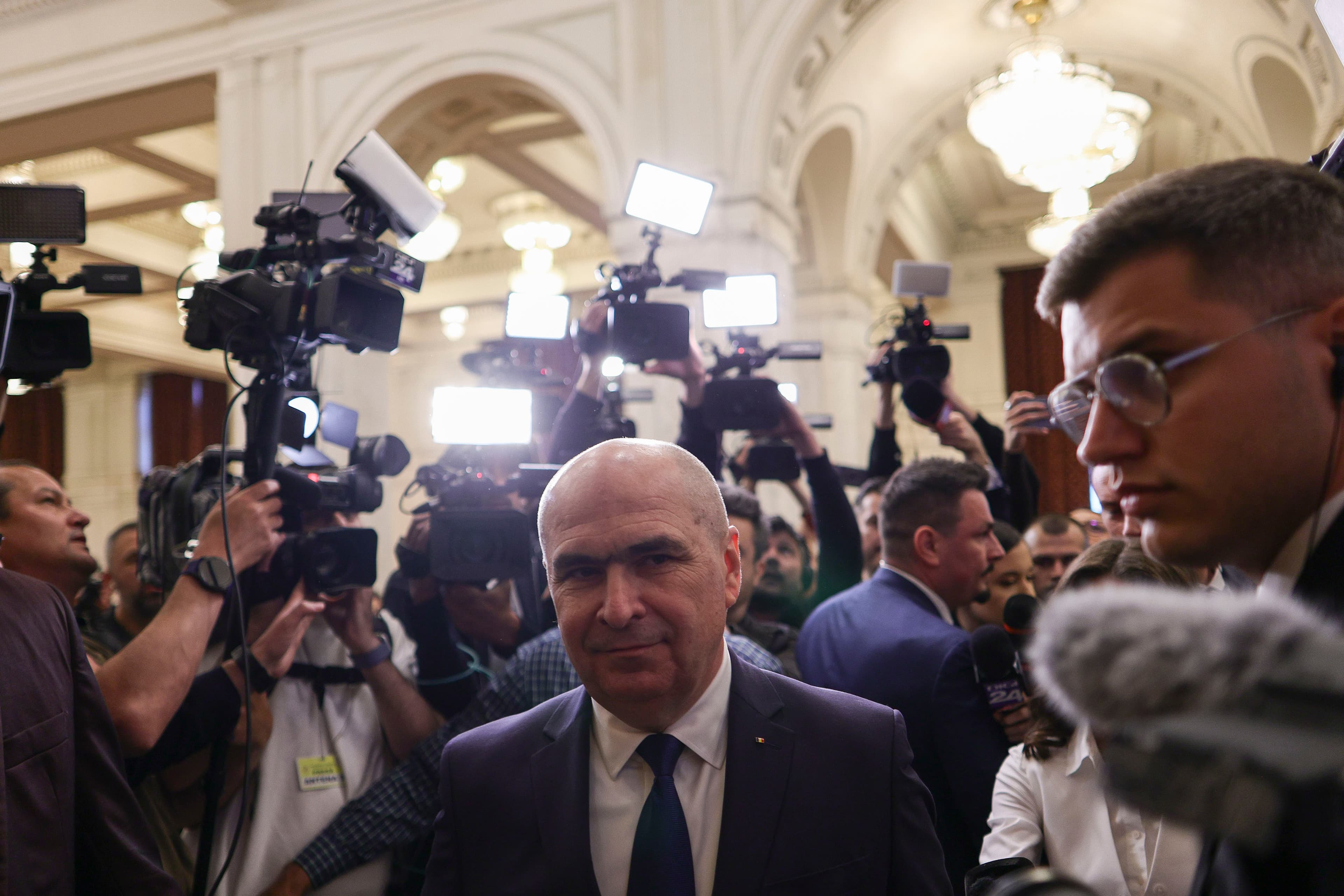 Premierul Ilie Bolojan participă duminică la Congresul PAS de la Chișinău