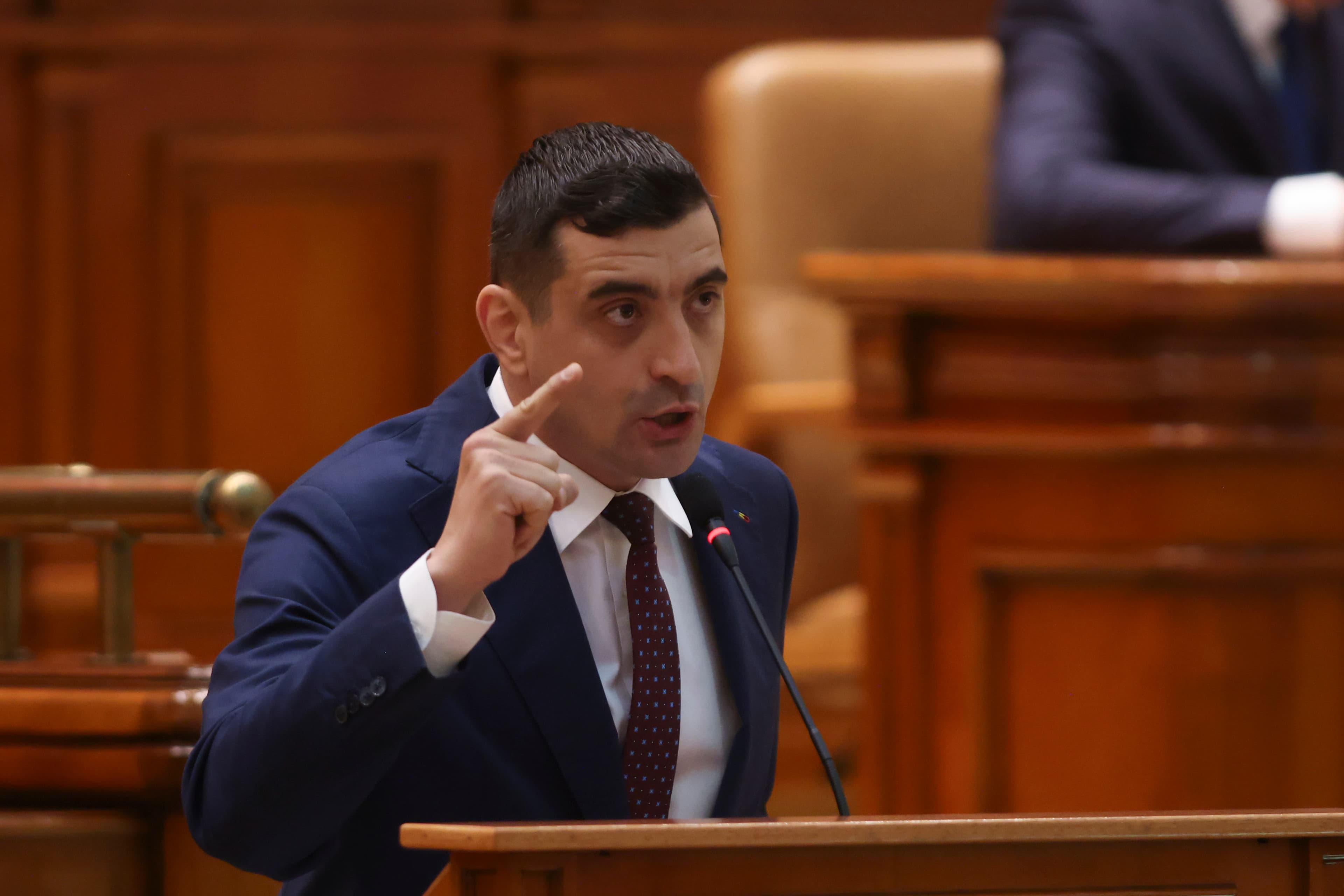 George Simion anunță că AUR își asumă „o guvernare viitoare”: „Este timpul pentru reconciliere naţională”