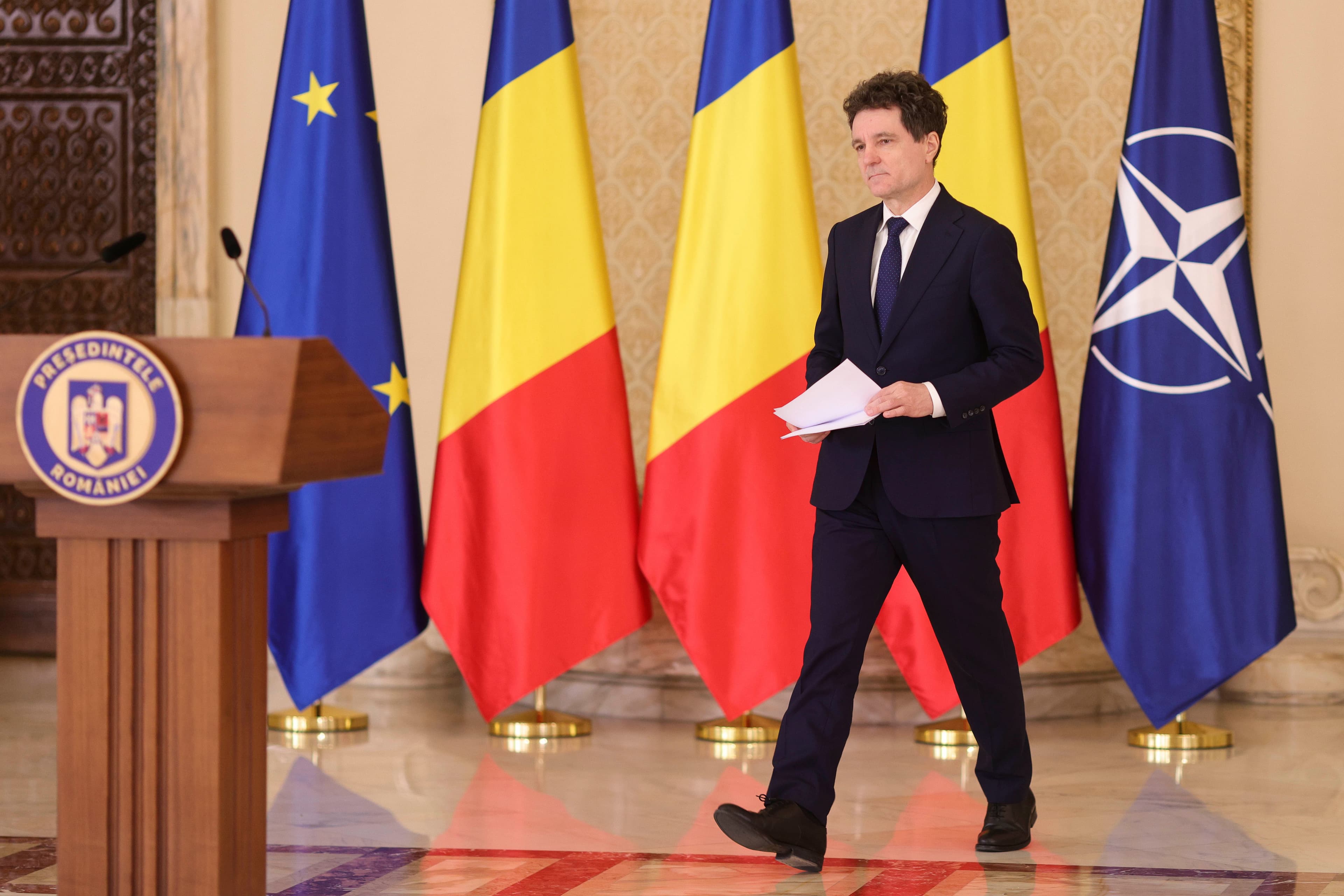 Nicușor Dan a convocat toate partidele parlamentare la Cotroceni. Luni încep consultările pentru desemnarea premierului