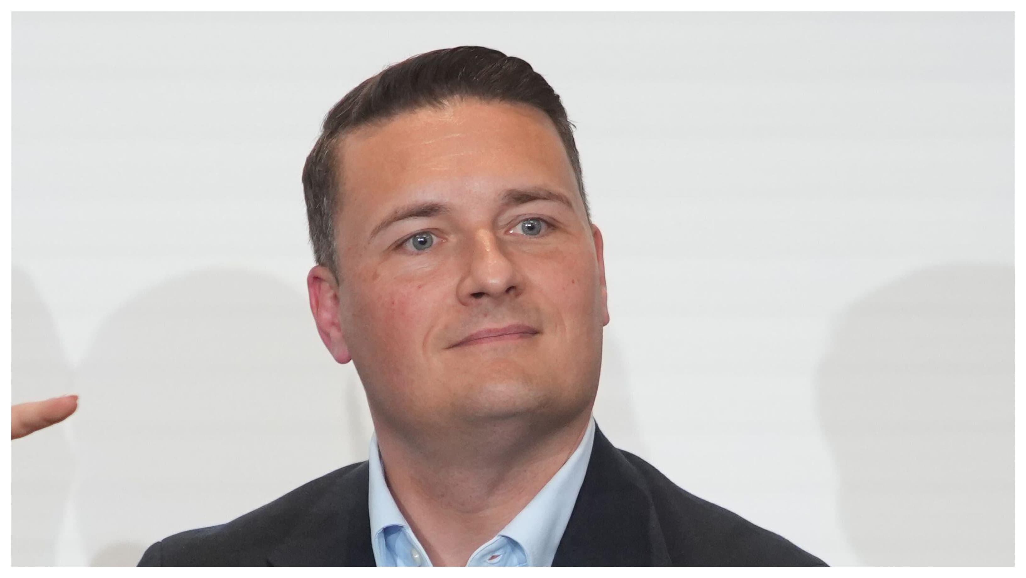 Un fost ministru britanic intră în cursa pentru șefia Partidului Laburist: Wes Streeting vrea să-l înlocuiască pe Keir Starmer