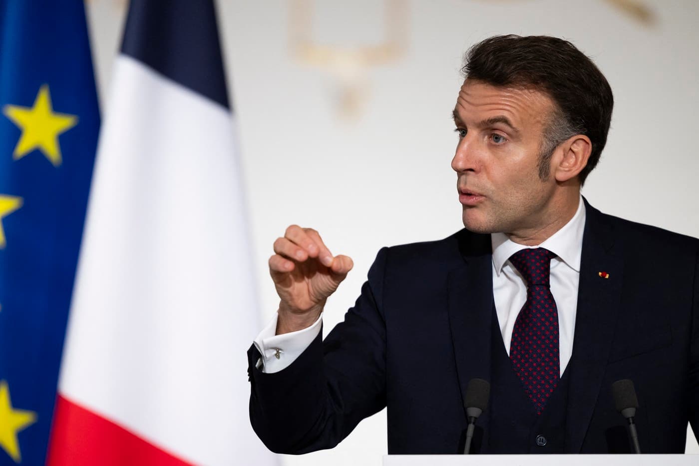 Siria va primi peste 50 de milioane de euro din Franța, confiscați anterior de la familia Assad. Anunțul lui Macron