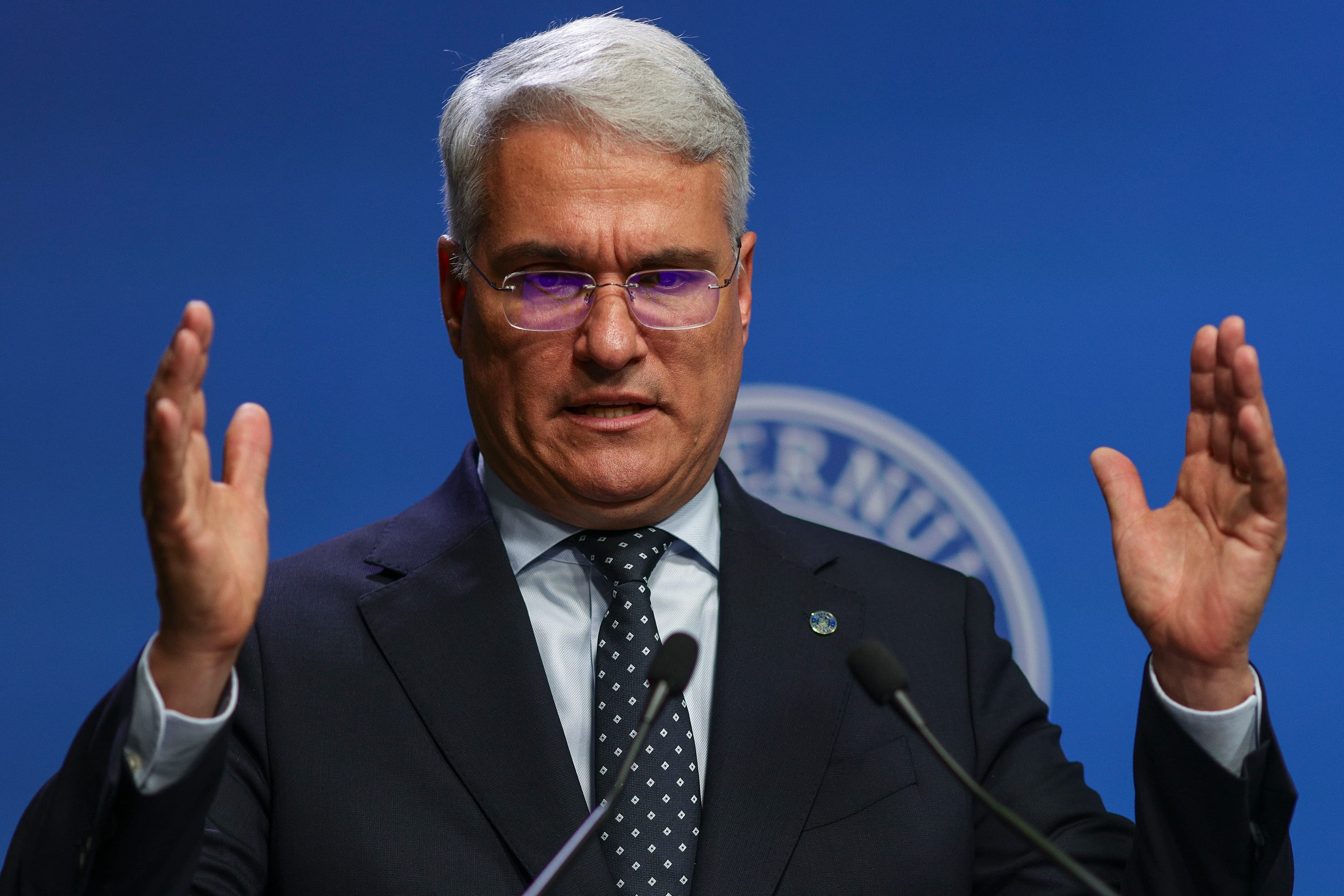 Propunerea lui Dragoș Pîslaru privind sporul de dirigenție: „Se vor gândi și sindicatele și vom avea o discuție pe această sumă”
