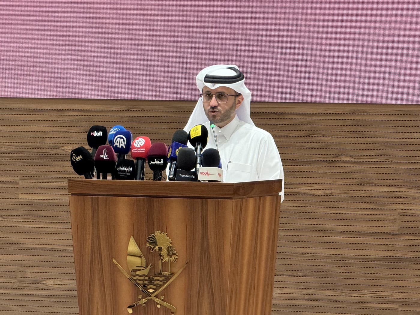 Qatarul, bănuit că ar fi oferit 12 miliarde de dolari Iranului, pentru un acord cu SUA. Ce spune Doha despre zvon