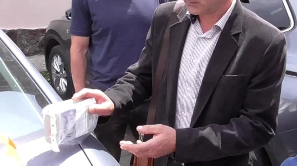 Un primar UDMR a fost prins în flagrant de Parchetul European în timp ce primea mită