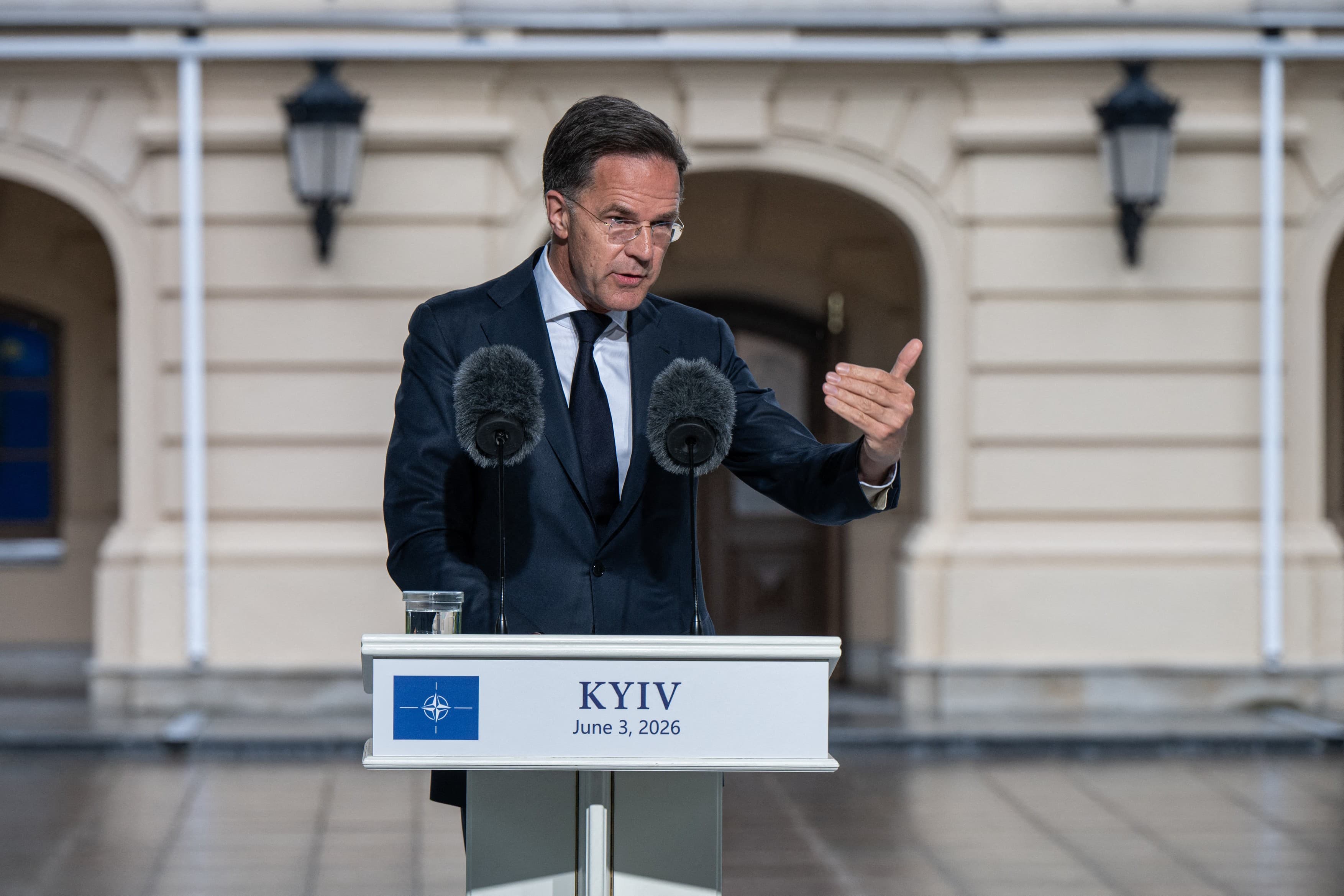 Avertismentul dur al șefului NATO, Mark Rutte, către tinerii ruși care vor să lupte în Ucraina: „Veți fi lăsați să muriți în noroi”