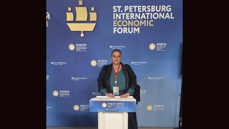 Șoșoacă îi spune lui Putin, la Sankt Petersburg, că românii nu-l urăsc: „Nu vrem să ajutăm Ucraina, dar România e condusă de Bruxelles”