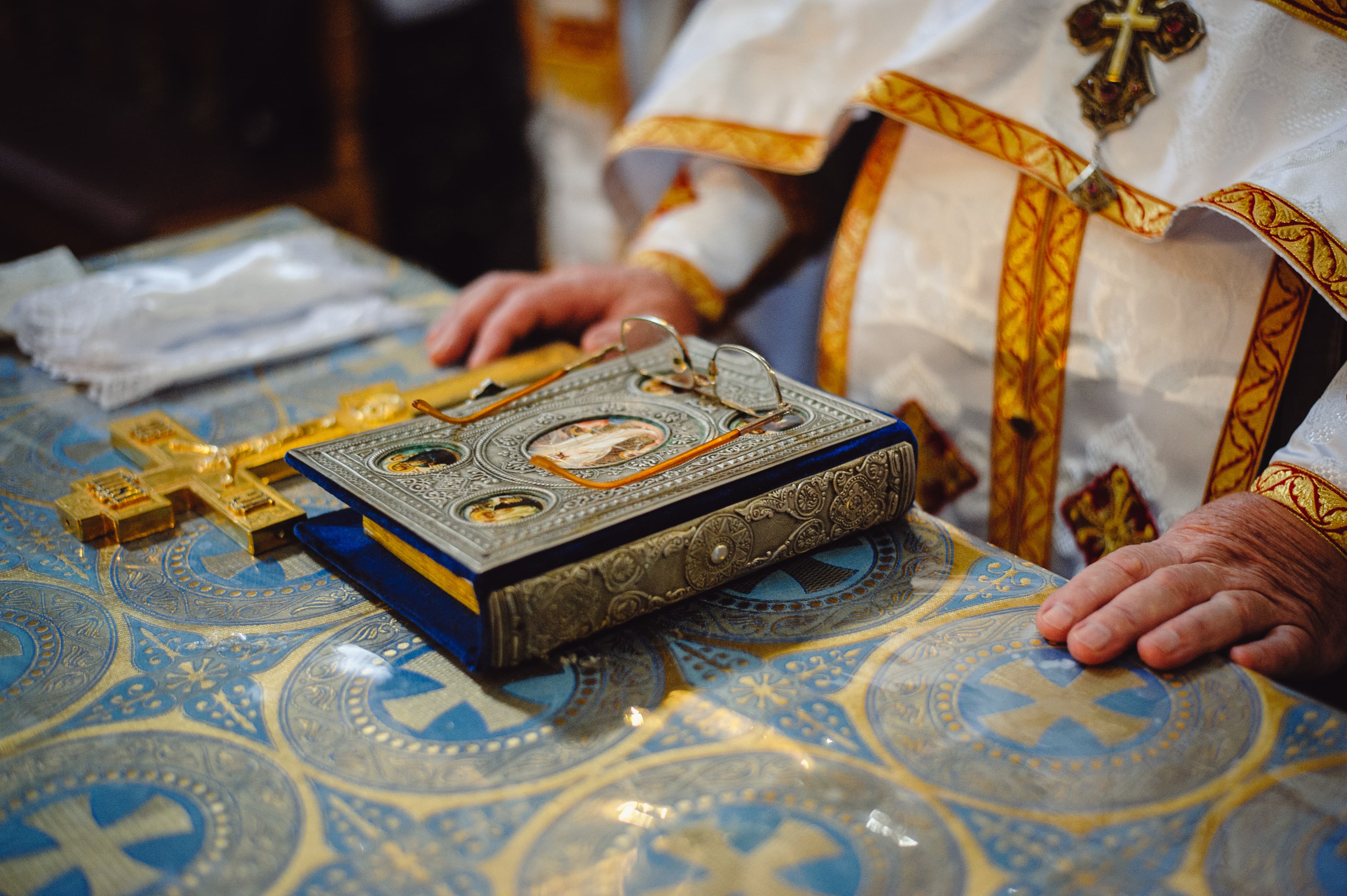 A început Postul Sfinților Apostoli Petru și Pavel 2026: Alimente interzise și reguli pe care credincioșii trebuie să le respecte