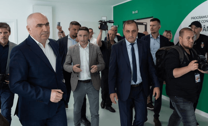 Premierul interimar Ilie Bolojan a vizitat la Haţeg trei investiţii finanţate prin PNRR: Arată cum pot fi folosiţi banii europeni pentru dezvoltarea comunităţilor locale