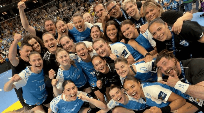 CSM Bucureşti a câştigat medalia de bronz în Liga Campionilor, după victoria cu Brest Bretagne Handball