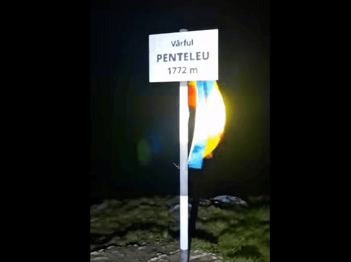 Doi turiști rătăciți pe munte în Buzău au fost salvați de jandarmi după o intervenție de 5 ore