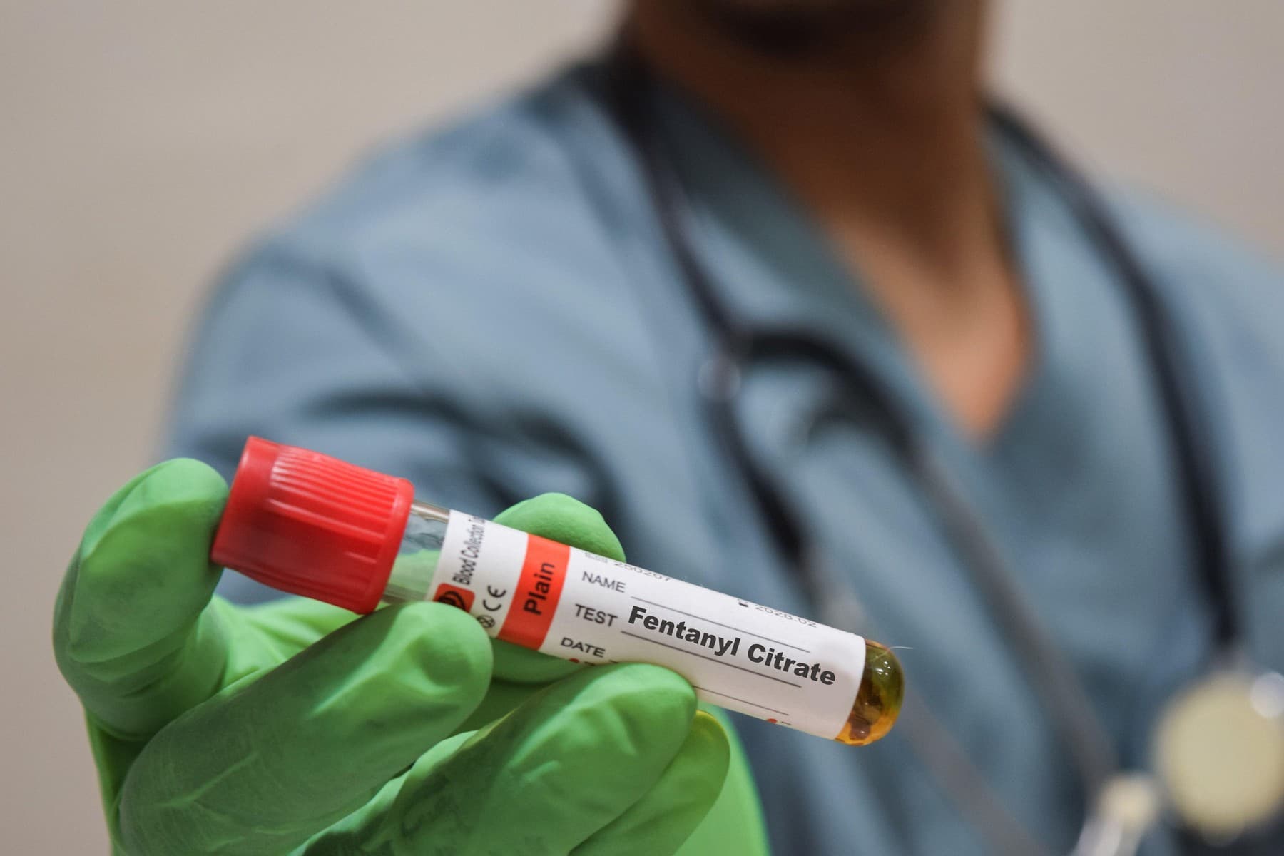 Ce este fentanilul, medicamentul pe care rezidentul mort de la Floreasca și l-a injectat: în SUA face ravagii