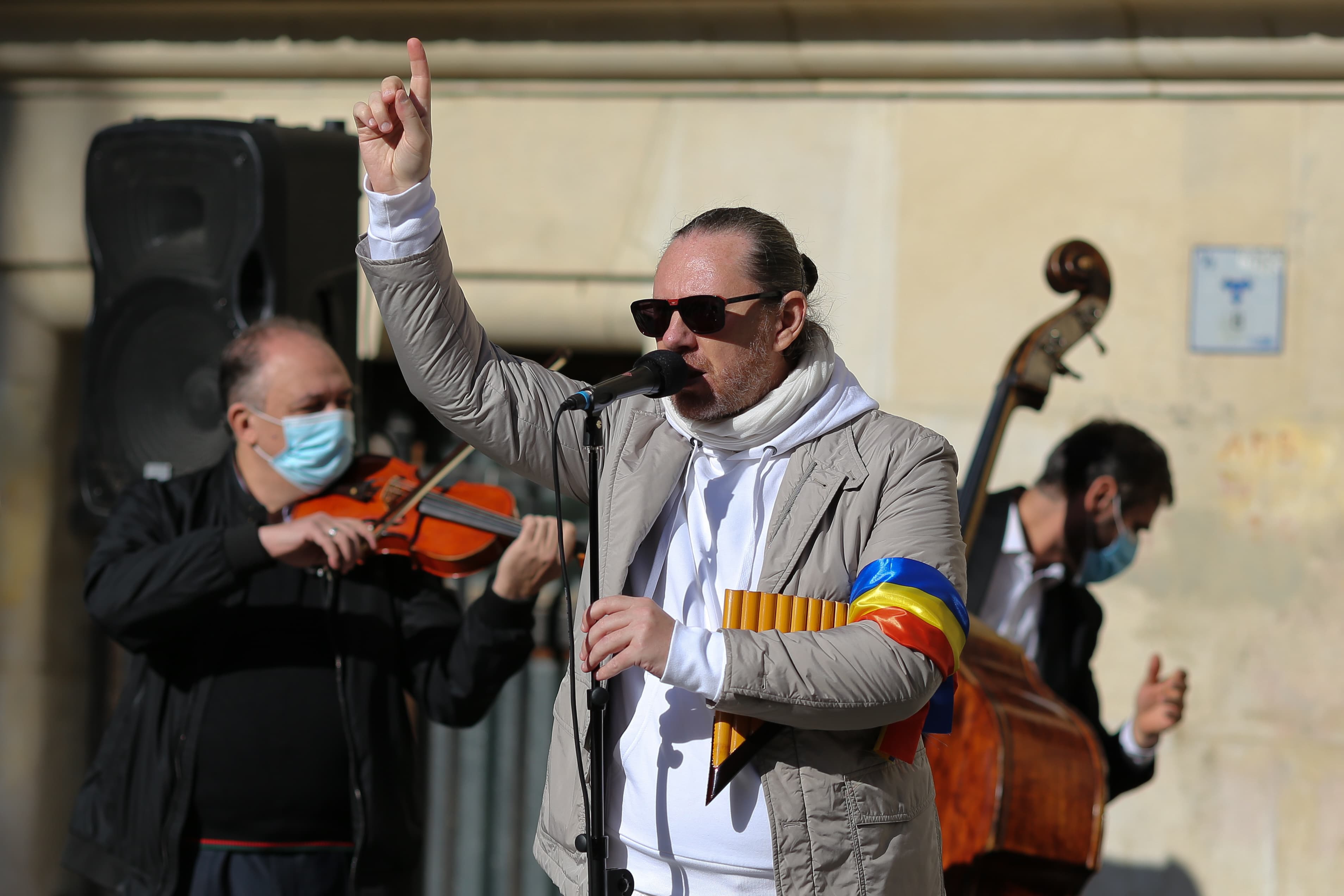 Cum a ajuns naistul Nicolae Voiculeţ de la personaj negativ dat exemplu pentru promovarea dezinformării, la membru în conducerea ICR