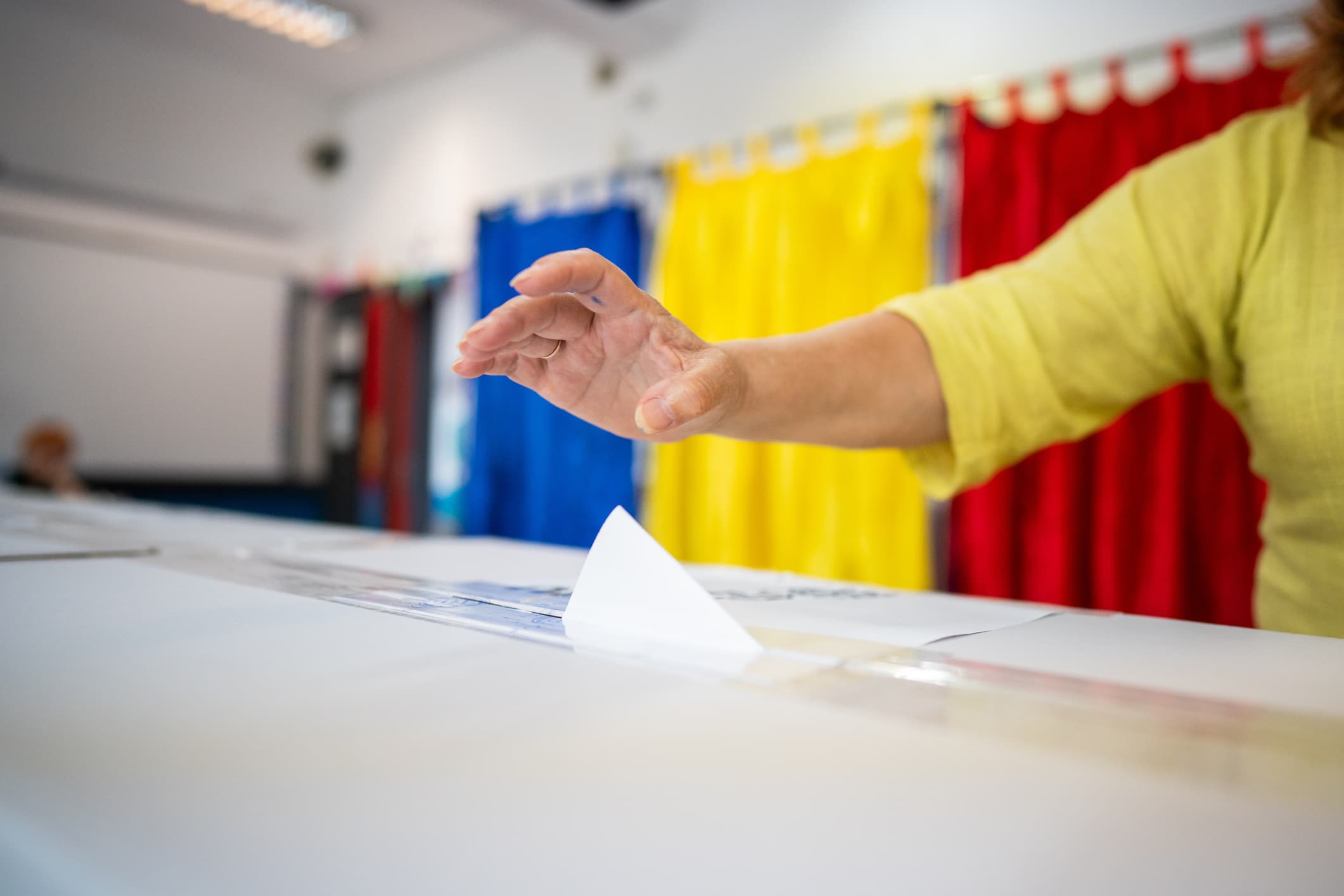 „Am venit să ne luăm votul înapoi”. Primar de comună, demis prin referendum de localnici, după doi ani de mandat. Ce spune edilul