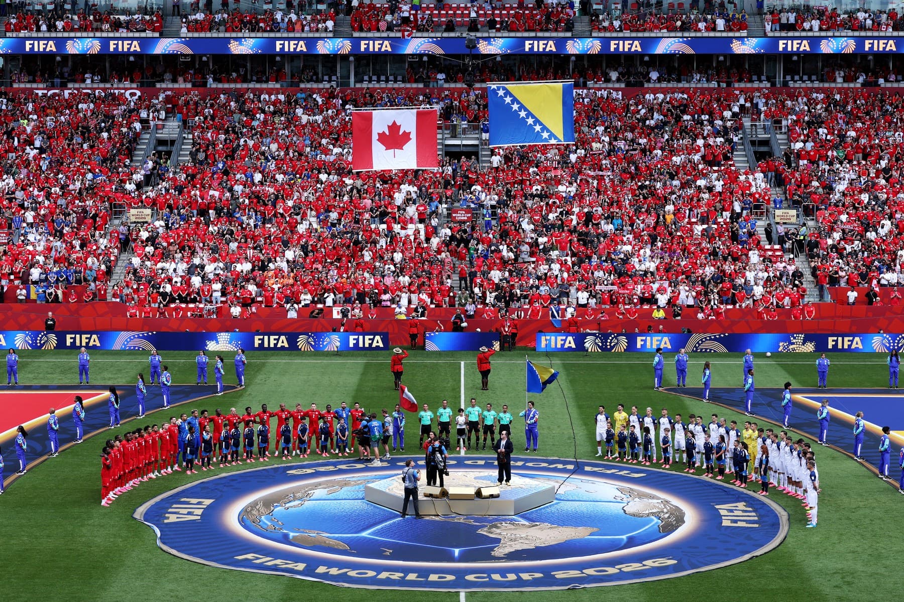 CM 2026. Festivitate de deschidere a Cupei Mondiale la Toronto: au cântat Alanis Morissette şi Michael Buble