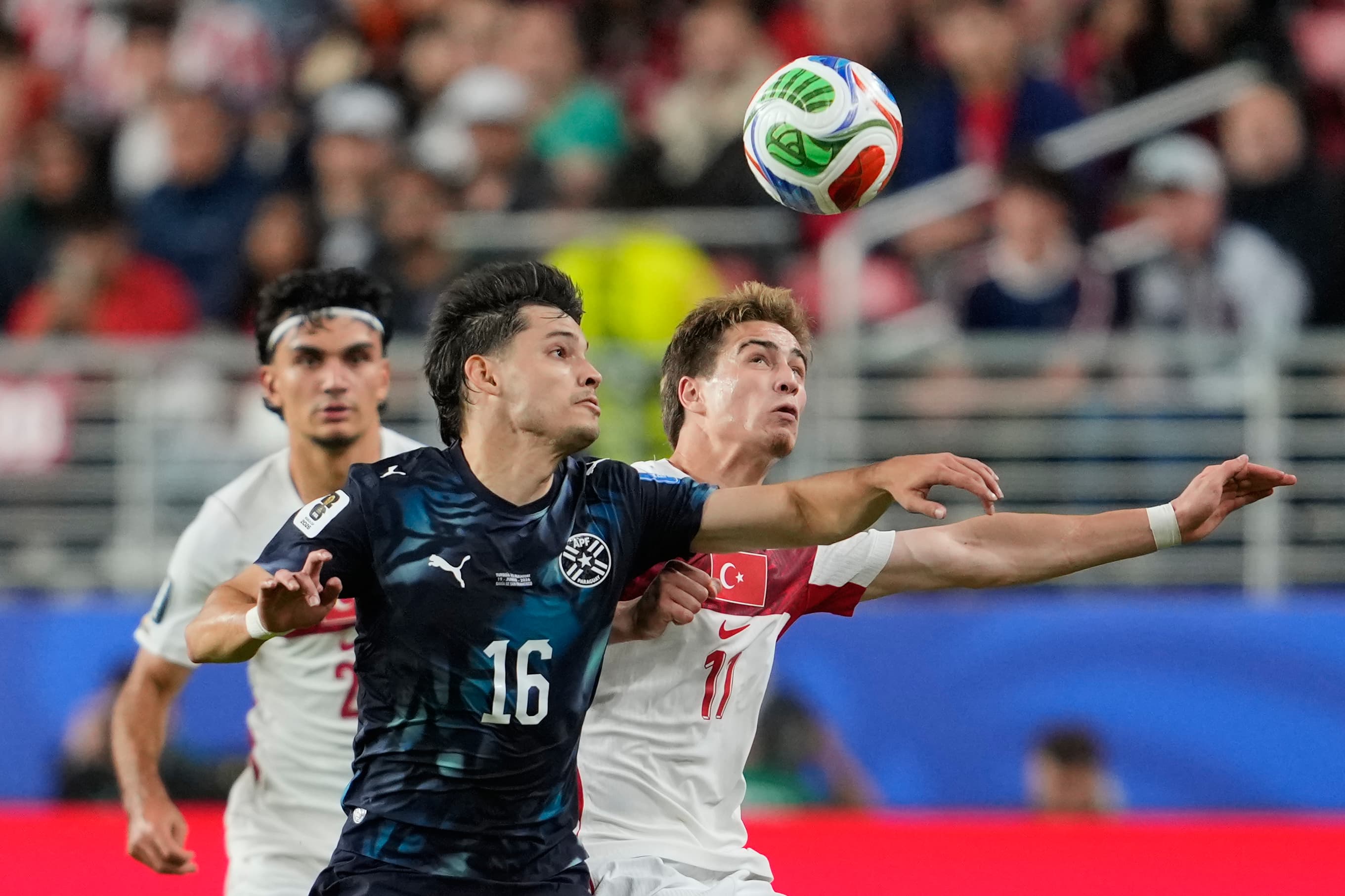 Cupa Mondială 2026: Paraguay a învins Turcia, scor 1-0, deşi a jucat o repriză în inferioritate numerică / Turcii sunt eliminaţi