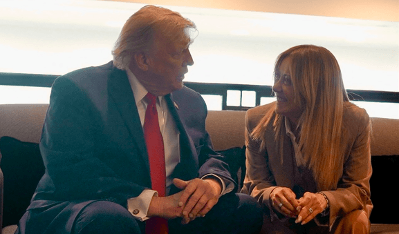 Trump insistă că Meloni i-ar fi cerut „din nou şi din nou” să se pozeze cu el la summitul G7: „Popularitatea ei e la pământ”