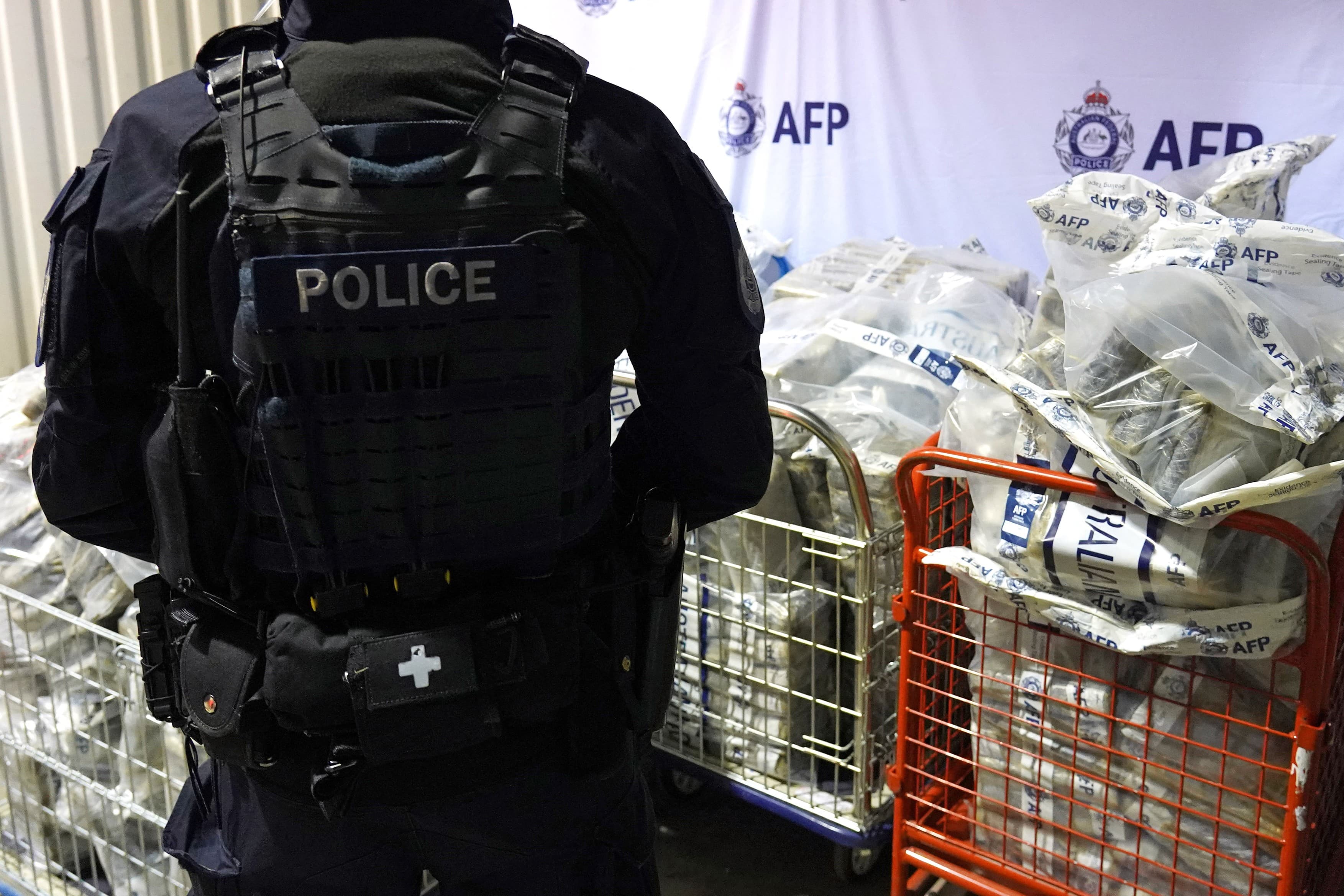 Captură record de cocaină în Australia: 2,7 tone de droguri, descoperite în buncăre lângă Sydney