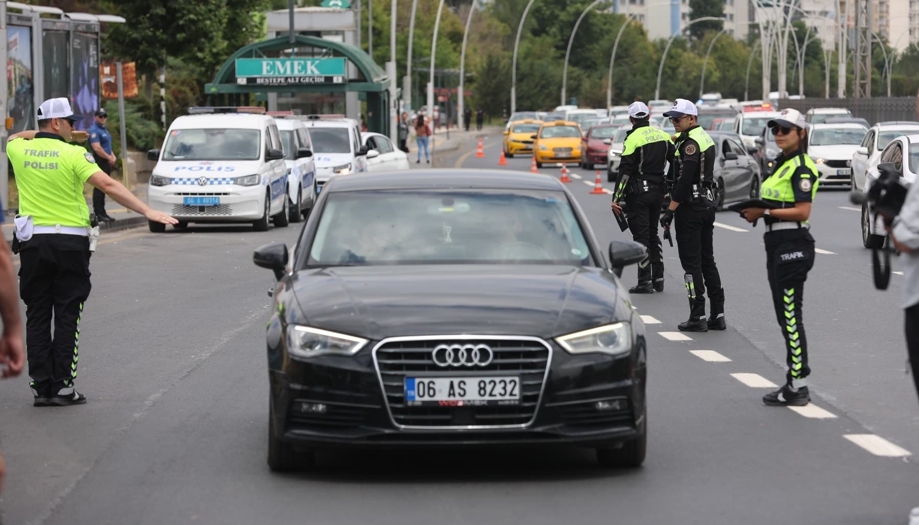 Doi jurnalişti turci au fost arestați în ajunul summitului NATO de la Ankara. Unul din ei este acuzat de o presupusă faptă din 2018