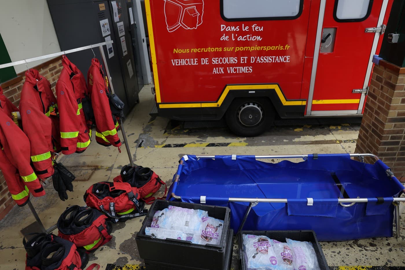 Scandal în Franța: ecologiștii susțin că 10.000 de oameni au murit din cauza căldurii și vor să depună moțiune de cenzură