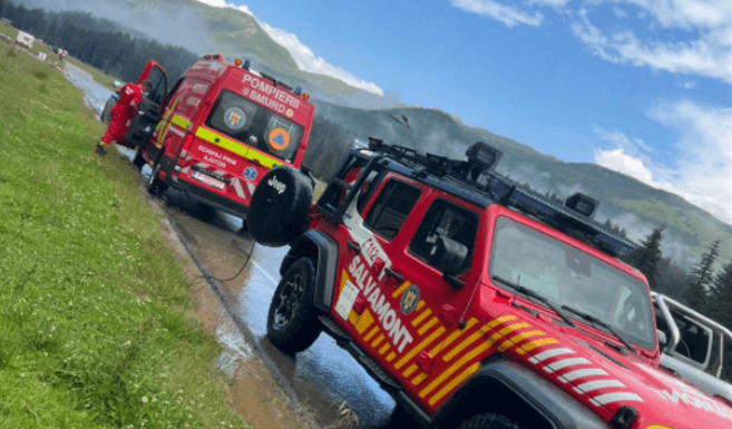 Femeie lovită de trăsnet în zona montană Padina, din judeţul Dâmboviţa