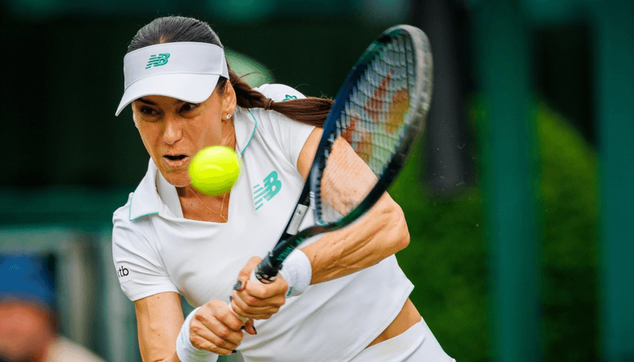 Sorana Cîrstea s-a calificat în turul al treilea la Wimbledon. Cu viitoarea adversară s-a mai întâlnit de patru ori în acest an