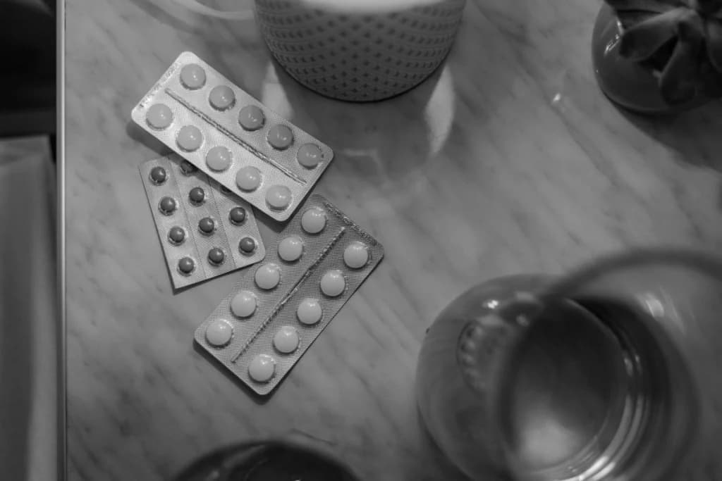 Patru tipuri de medicamente care, în mod surprinzător, ar putea crește riscul de demență