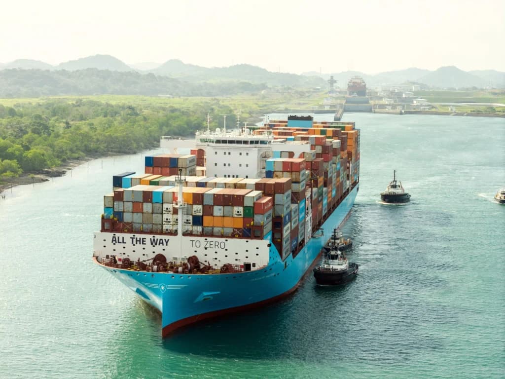 Măsura găsită de giganții transportului maritim pentru a ocoli blocajul din Ormuz