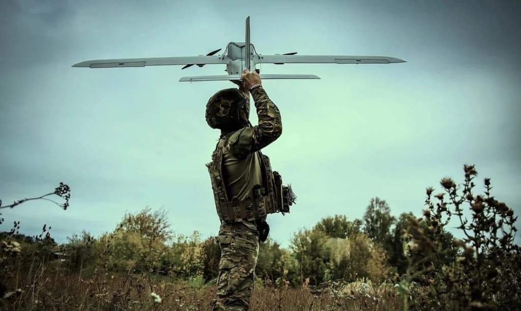 Reuters: Un oficial al Forțelor Navale Române și-a pierdut două degete la un test cu drone americane. Producătorul este acuzat că a ascuns probleme grave de siguranță
