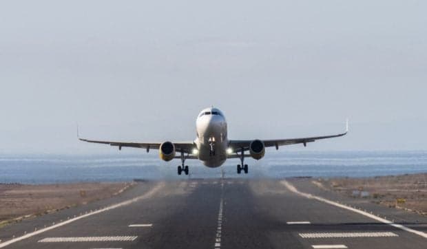 Noi rute internaționale de pe Aeroportul Oradea: programul curselor spre Italia și Germania