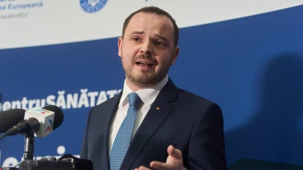 Medicii rezidenți vor fi plătiți pentru orele suplimentare. Alexandru Rogobete: „Nu este nici salahor şi nici umplutură”