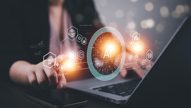 Noul trend mondial: companiile care pun frână inteligenței artificiale, în timp ce gherilele digitale trec la „otrăvirea” AI prin manipularea datelor online