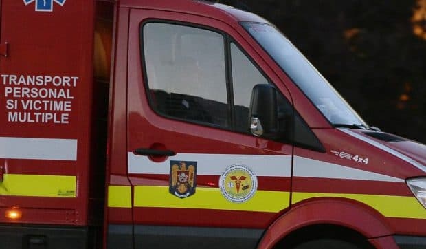 13 persoane au acuzat stări de rău la piscina unui centru medical din Eforie Nord. Două victime au ajuns la spital