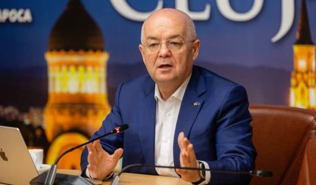 Cum i-a fentat Emil Boc pe locuitorii din Cluj-Napoca: a desființat 219 posturi goale, dar a înființat 64 de funcții noi, inclusiv una de șef